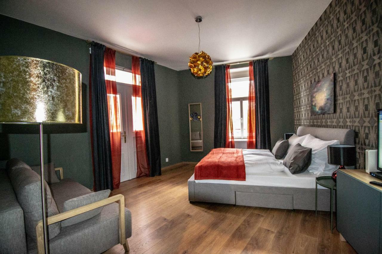 Ruterra Apartments By Cathedral Praga Exterior foto